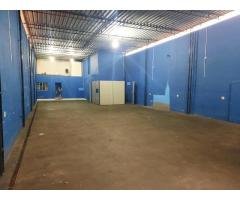 ALUGO GALPAO 300M² COELHO NETO 3.700,00 - 3