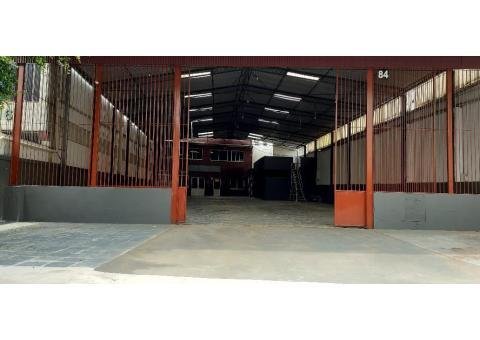 Galpão com prédio dois andares - 6