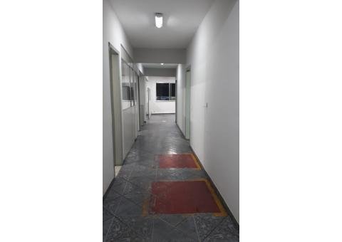 Galpão com prédio dois andares - 8