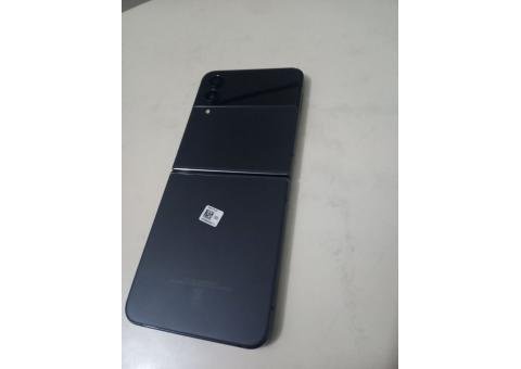 Samsung Galaxy Z Flip 4, 5G 256 Gg memória interna - 3