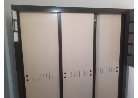 Guarda roupas 3 portas de correr - 2