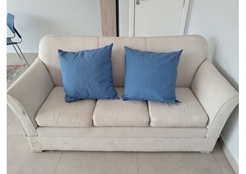SOFÁ 3 LUGARES