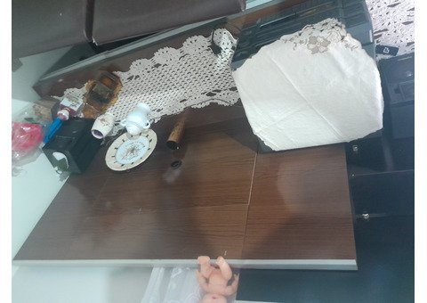 Vendo Rak p/ TV + Mesa de jantar vidro usados