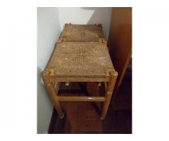 Mini bancos de madeira